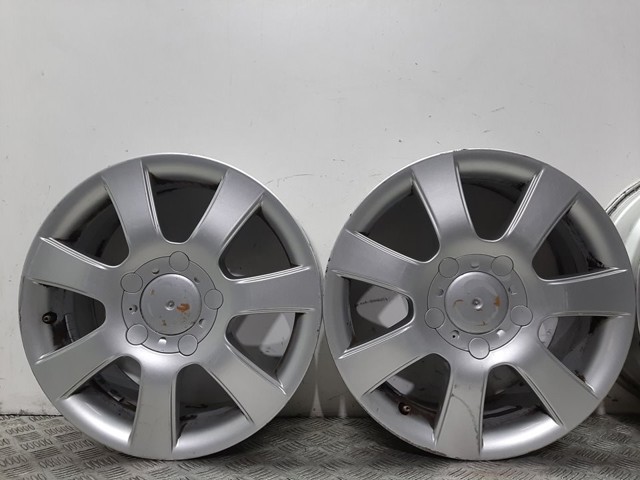 5P0601025B Llantas comprar Sevilla