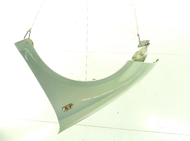 5P0821021A Aleta delantera izquierda  comprar en Zaragoza