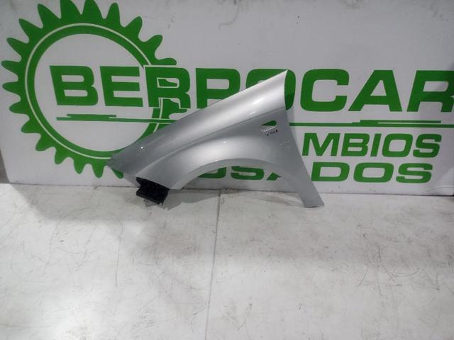 5P0821021A VAG Aleta delantera izquierda  comprar en Jaén
