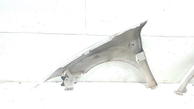 5P0821022A Aleta delantera derecha  en stock Granada