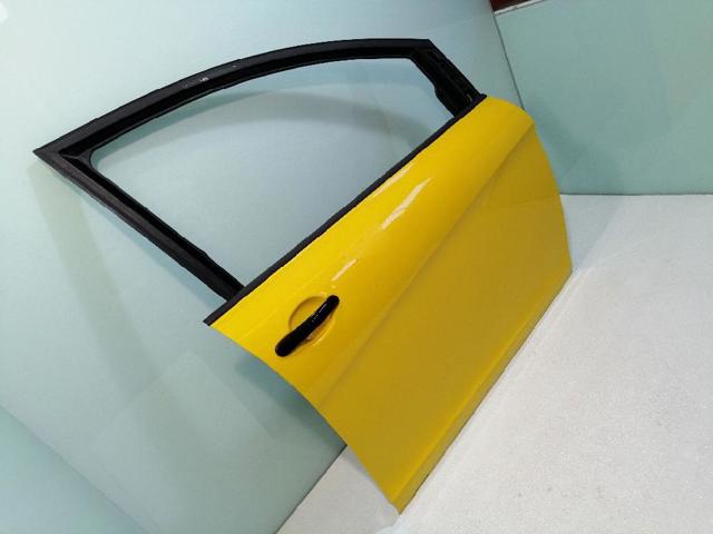 5P0831056A VAG Puerta delantera derecha  comprar en Oviedo