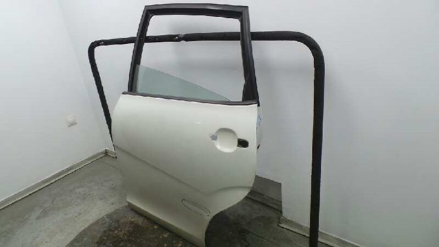 5P0833055A VAG Puerta trasera izquierda comprar Alcalá
