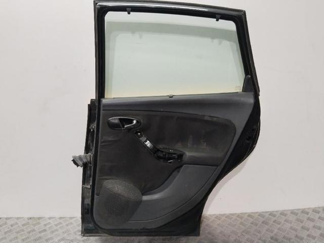 5P0833056A Puerta trasera derecha  en stock Castellón