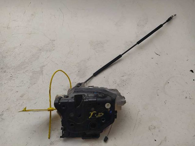5P0839012 Cerradura de la puerta trasera derecha comprar Sevilla