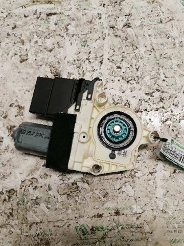 5P0839401 VAG Motor del elevalunas de la puerta trasera izquierda  comprar en Jaén