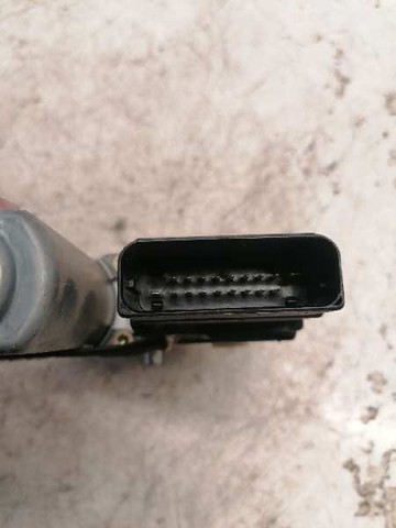 5P0839401 Motor del elevalunas de la puerta trasera izquierda  comprar en Zaragoza