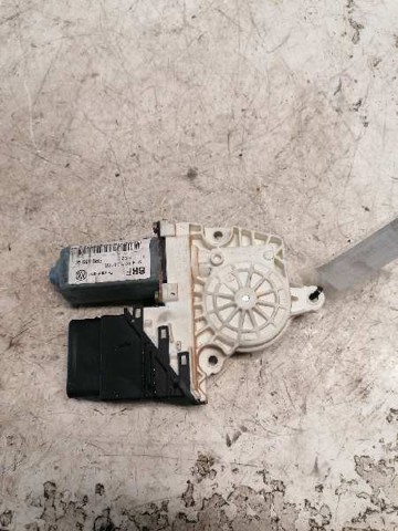 5P0839401 VAG Motor del elevalunas de la puerta trasera izquierda  en stock Córdoba