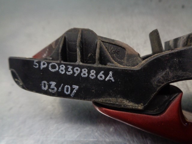5P0839886A Soporte de manija exterior de puerta trasera derecha  en stock Castellón