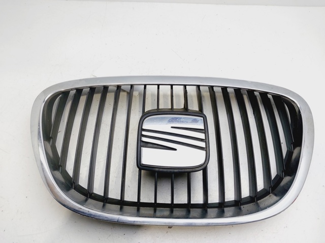 Rejilla de radiador Seat Leon II (1P1)