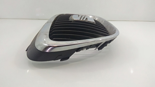 Rejilla 5P0853654 VAG