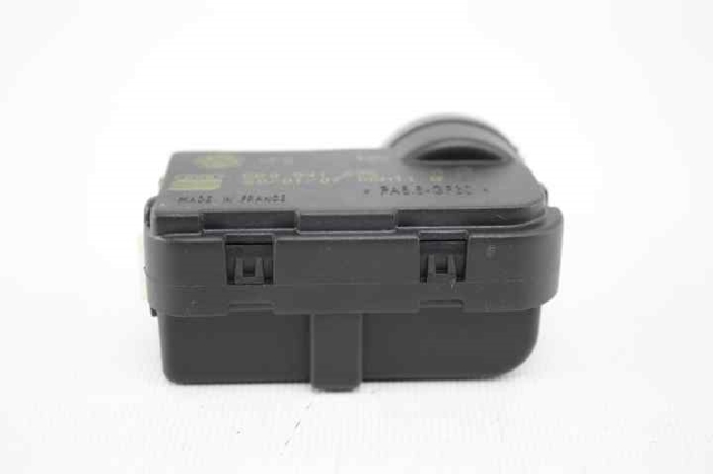 5P0941295 VAG Corrector de faros  disponible Alicante