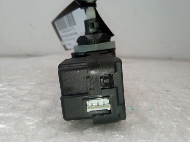 5P0941295 VAG Corrector de faros  disponible Alicante