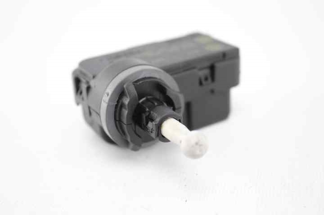5P0941295 VAG Corrector de faros  comprar en Lleida
