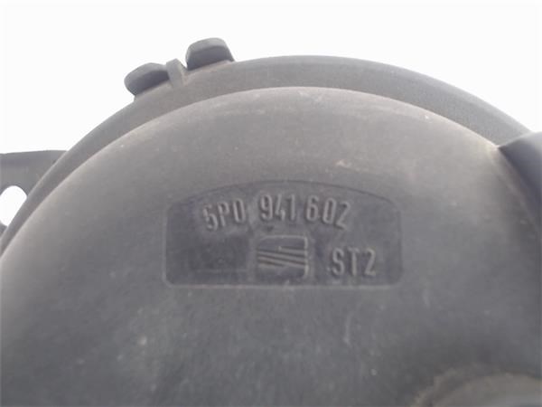 VAG 5P0941602 Embellecedor de faro antiniebla izquierdo comprar Barcelona
