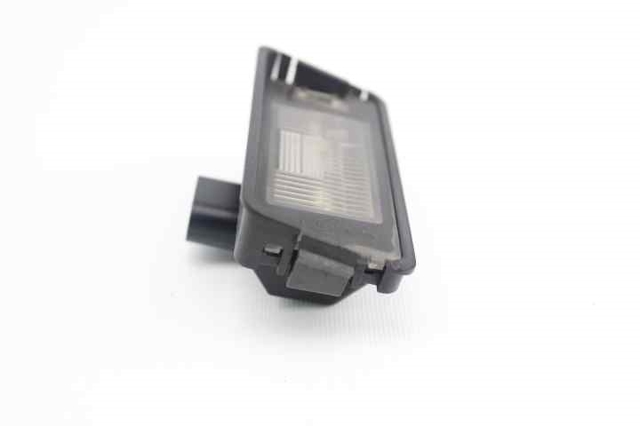 VAG 5P0943021 Luz matricula  en stock Salamanca