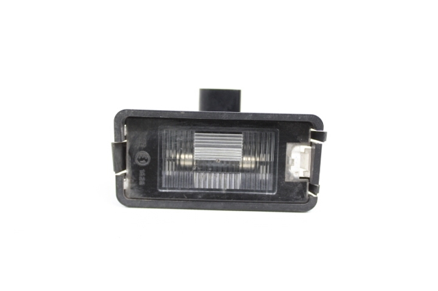 5P0943021 Luz matricula  en stock Sabadell