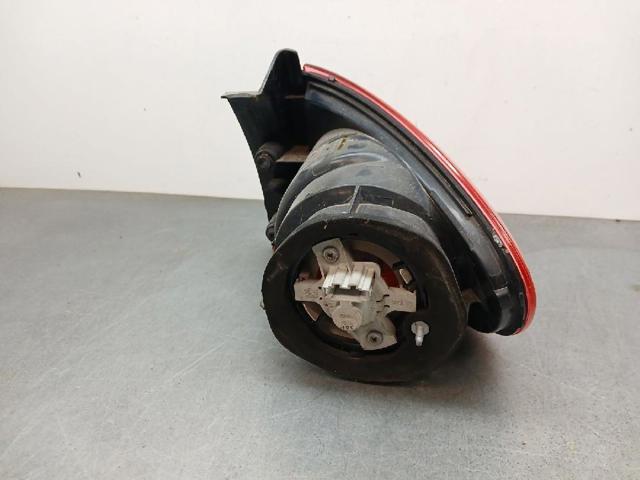 5P0945111B VAG Piloto trasero izquierdo comprar Alcalá