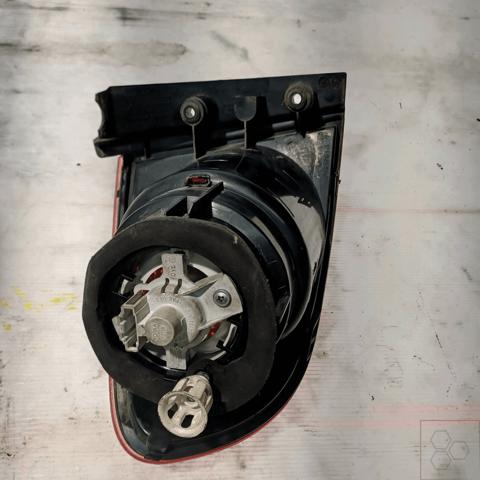 5P0945112B9B9 VAG Piloto trasero derecho  comprar en Jaén