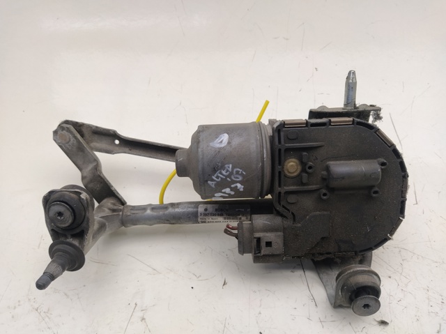 5P0955024C Motor limpiaparabrisas  en stock Sabadell