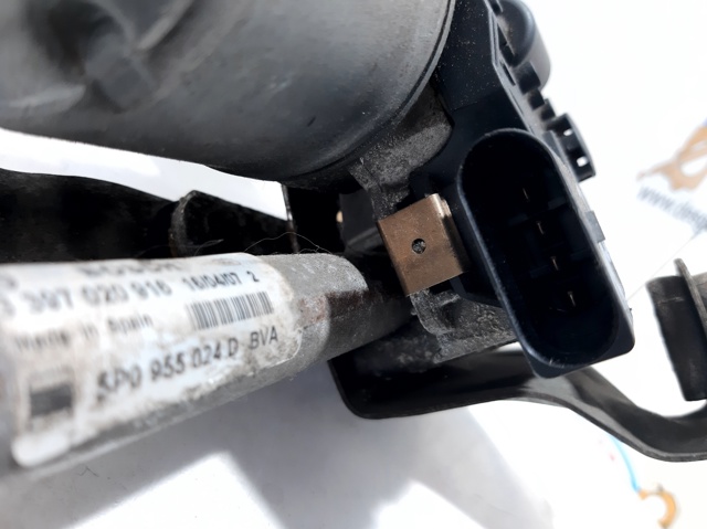 VAG 5P0955120B Motor limpiaparabrisas delantero derecho  disponible Valladolid