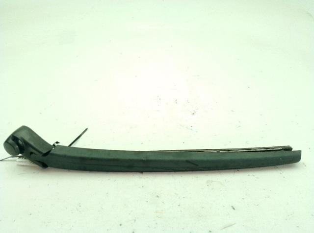 5P0955707B Brazo del limpiaparabrisas trasero  comprar en Pontevedra