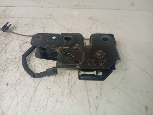 5P1823509D Cerradura del capó  disponible Málaga
