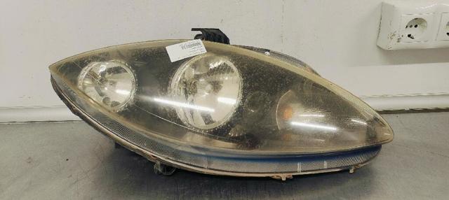 5P1941006A VAG Faro derecho  disponible Ourense