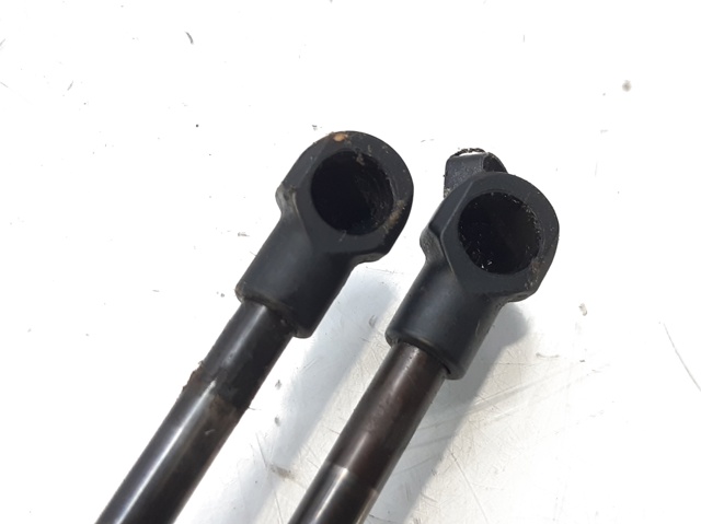 VAG 5P5827550A Amortiguador maletero  en stock Valencia