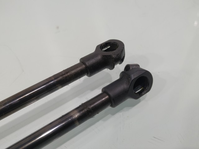 5P5827550A VAG Amortiguador de la tapa del maletero  disponible Vigo