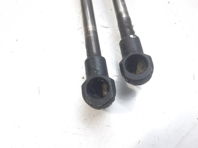 5P5827550A VAG Amortiguador de la tapa del maletero  disponible Vigo