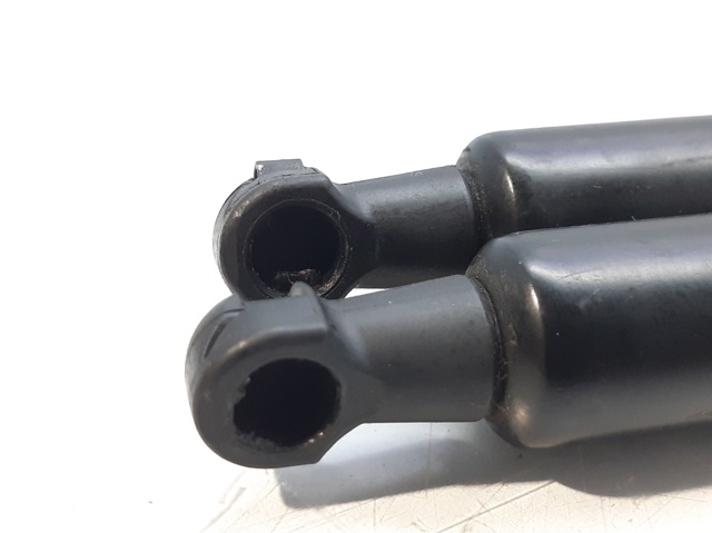 5P5827550A Amortiguador de la tapa del maletero  comprar en Zaragoza
