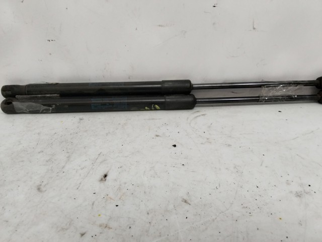 5P8827550 Amortiguador maletero  en stock Sabadell