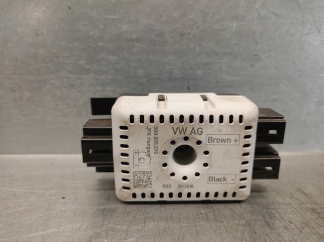5Q0035570 Amplificador de señal de antena  comprar en Reus