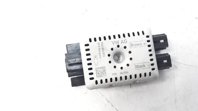 5Q0035570 Amplificador de señal de antena  disponible Málaga