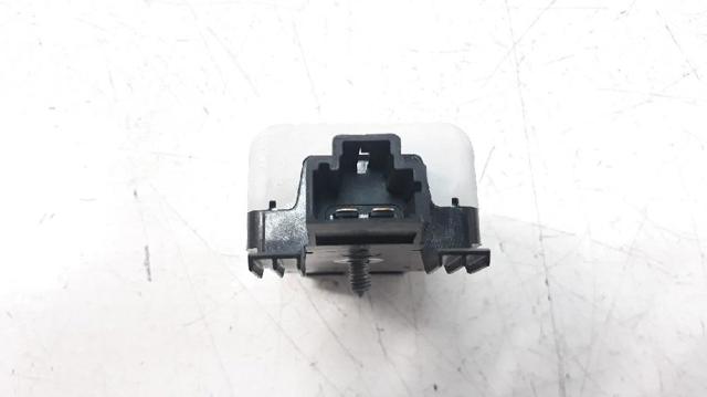 5Q0035570 Amplificador de señal de antena  disponible Málaga
