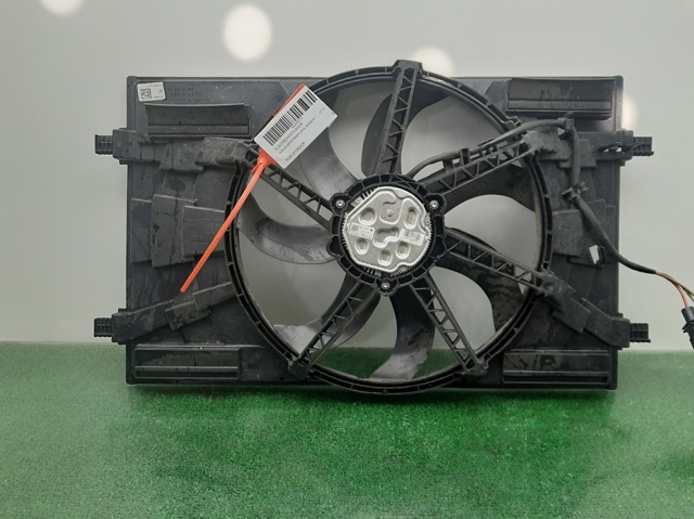 Ventilador (rodete +motor) refrigeración del motor con electromotor completo Volkswagen Tiguan 1 5N1, 5N2