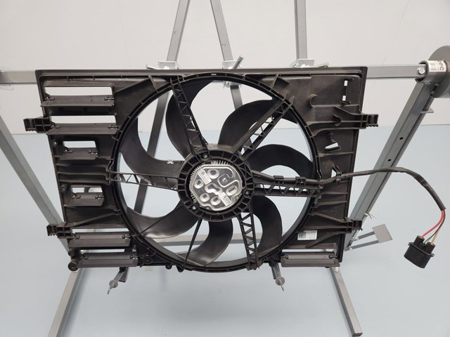 5Q0121203DE Ventilador de radiador  en stock Sabadell