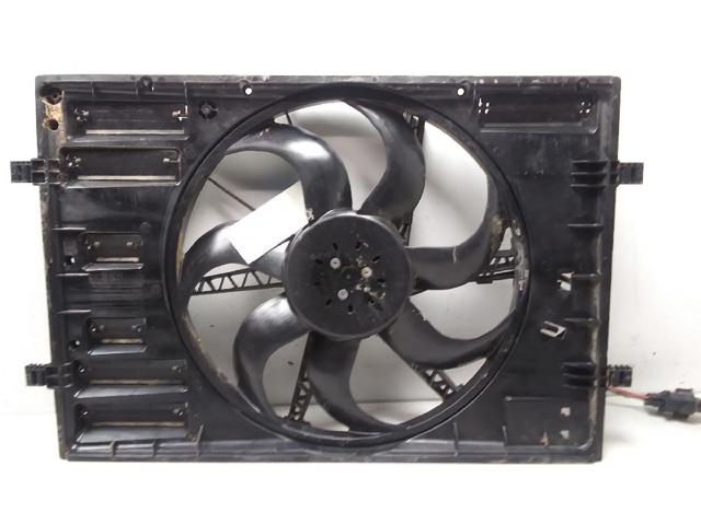 5Q0121203DE Difusor del radiador de refrigeración con motor y hélice  disponible Málaga