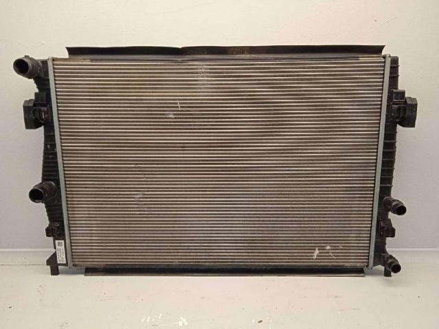 5Q0121251EA Radiador  en stock Granada