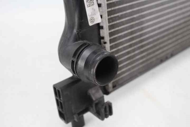 VAG 5Q0121251EC Radiador de refrigeración del motor  comprar en Ponferrada
