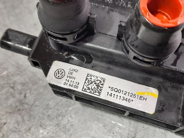 5Q0121251EH VAG Radiador adicional de refrigeración del motor  en stock Huelva