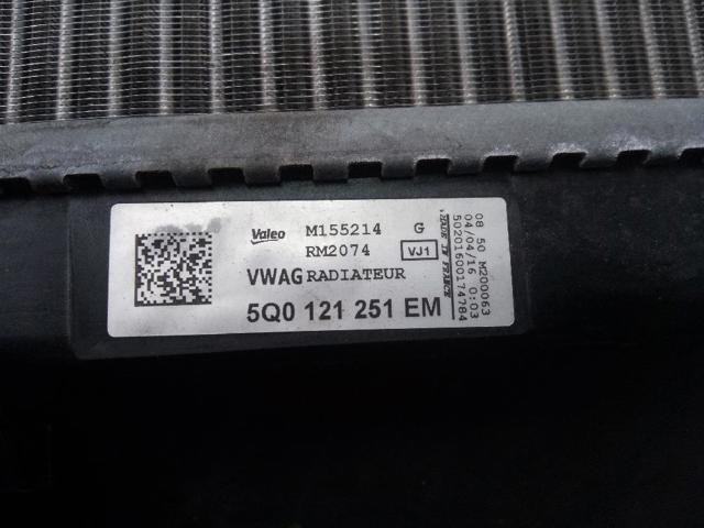 VAG 5Q0121251EM Radiador de refrigeración del motor  disponible Lugo