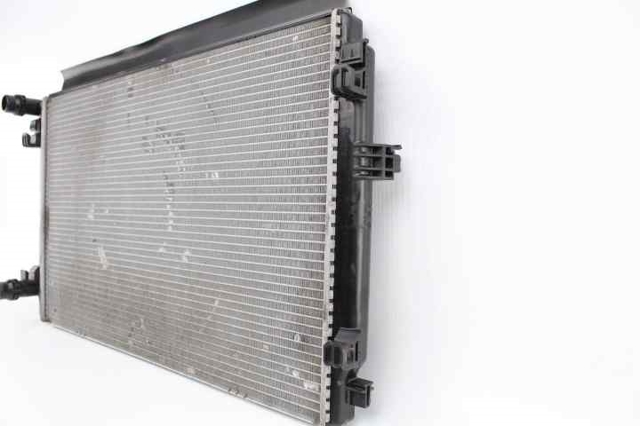 5Q0121251EM VAG Radiador de refrigeración del motor  comprar en Lleida