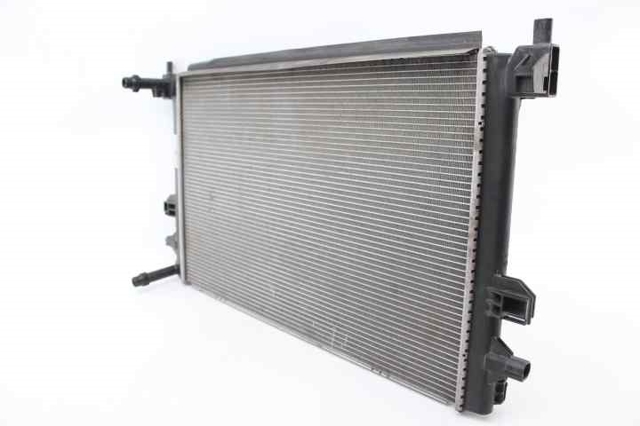 VAG 5Q0121251GB Radiador adicional de refrigeración del motor  comprar en Ponferrada