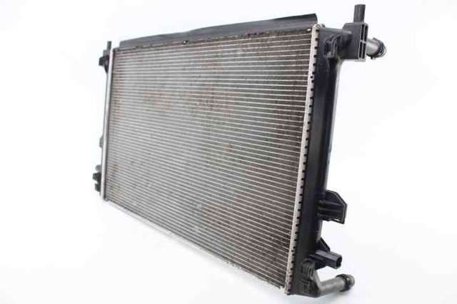 5Q0121251GB VAG Radiador adicional de refrigeración del motor  comprar en Oviedo