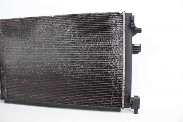 5Q0121251GB Radiador adicional de refrigeración del motor comprar Sevilla