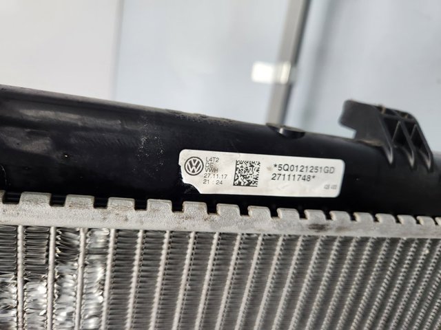VAG 5Q0121251GD Radiador de refrigeración del motor  comprar en Albacete