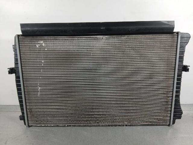 VAG 5Q0121251GQ Radiador de refrigeración del motor  disponible España