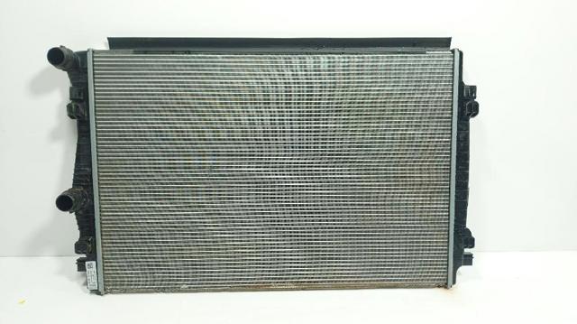 VAG 5Q0121251GR Radiador de refrigeración del motor  comprar en Ponferrada