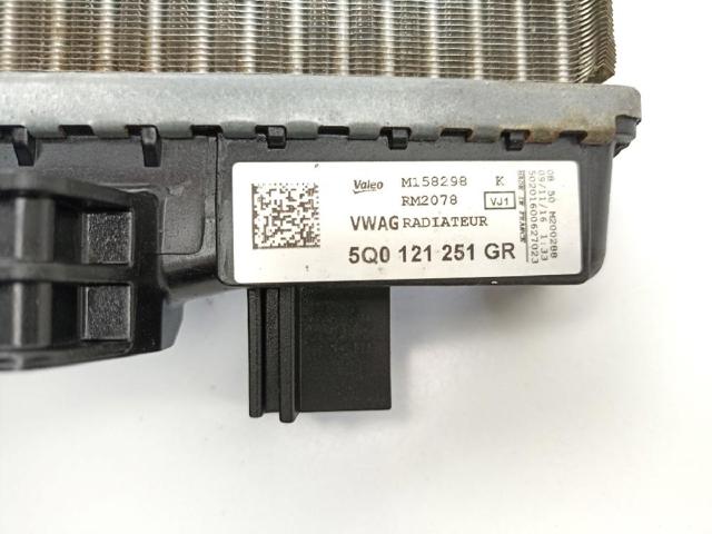5Q0121251GR VAG Radiador de refrigeración del motor  comprar en Oviedo